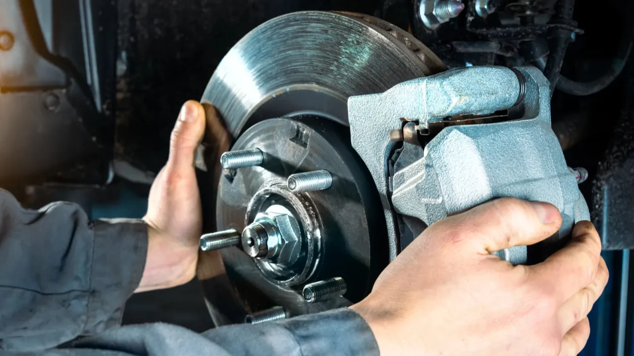 Simple habits that dramatically extend the life of your car’s brakes