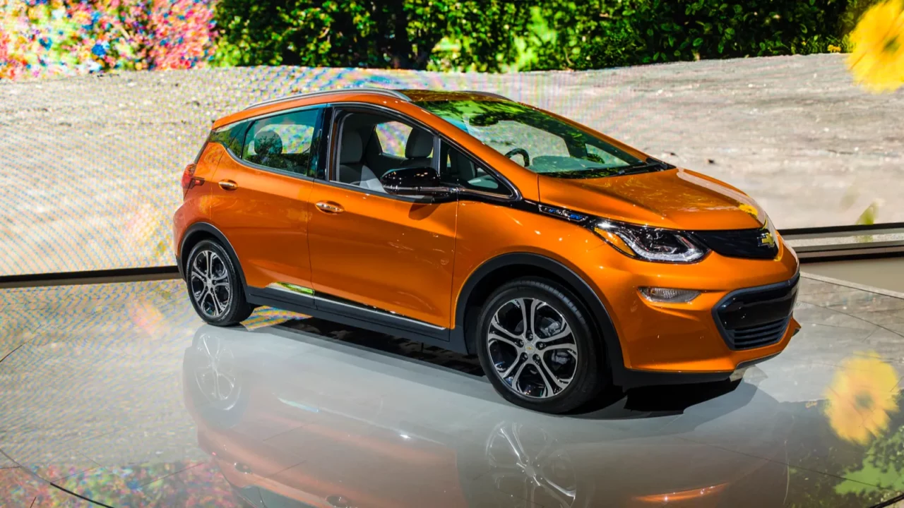 What the actual battery range of the lowest-priced electric car in America looks like